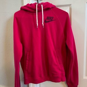 Size M nike hoodie